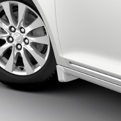 2016 LaCrosse Front Molded Splash Guard | Summit White